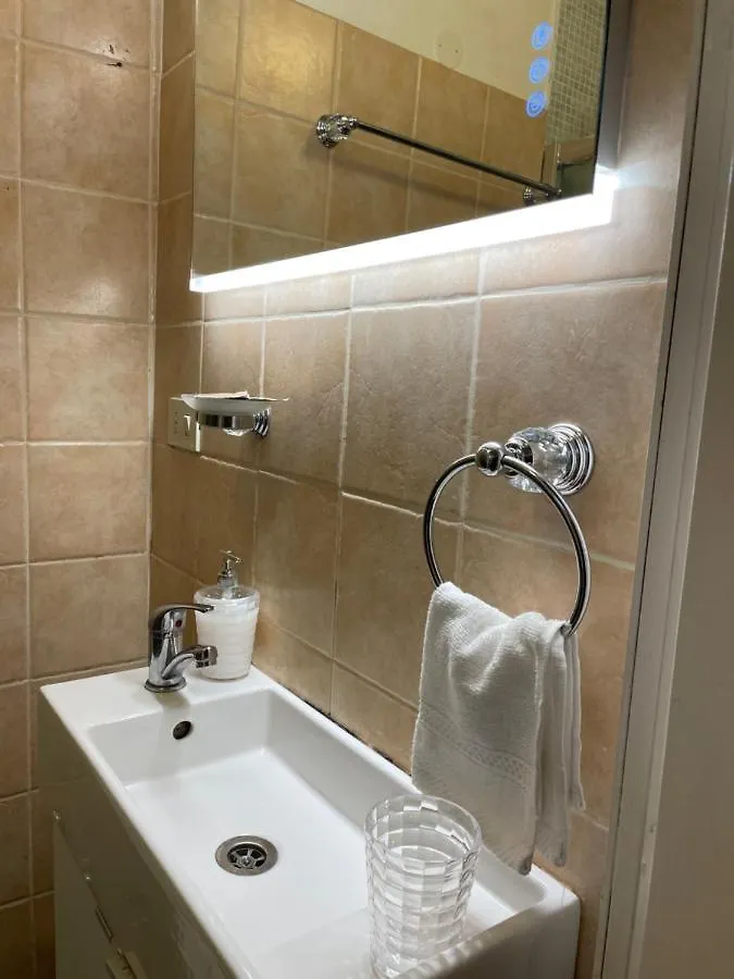 Apartment In The Heart Of Roma 0*,  Italia